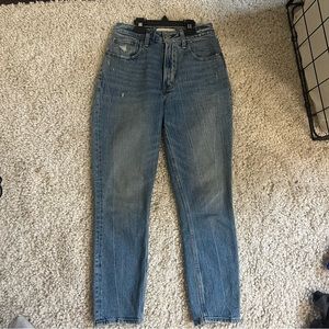 Abercrombie high rise curve love mom jean